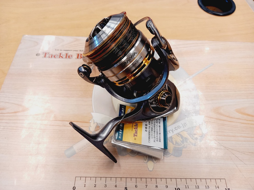 USED REEL DAIWA 12 EXIST 3012H