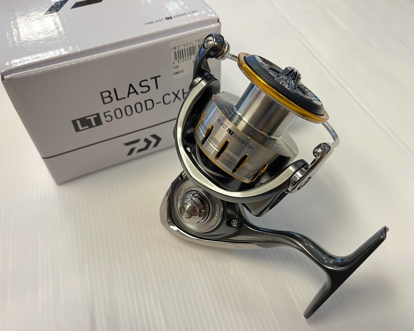 NEW REEL DAIWA 18 BLAST LT 5000D-CXH