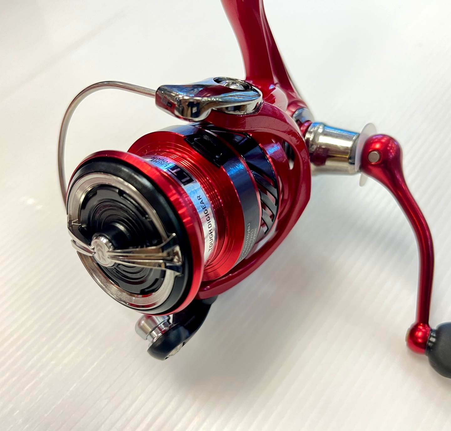 NEW REEL DAIWA REVROS RR LT 2500-CXH, Reel