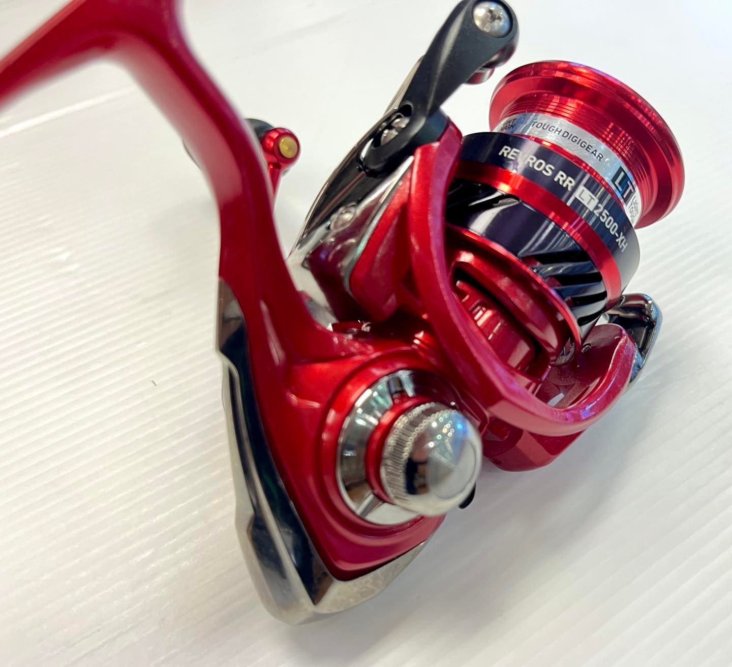 NEW REEL DAIWA REVROS RR LT 2500-CXH, Reel