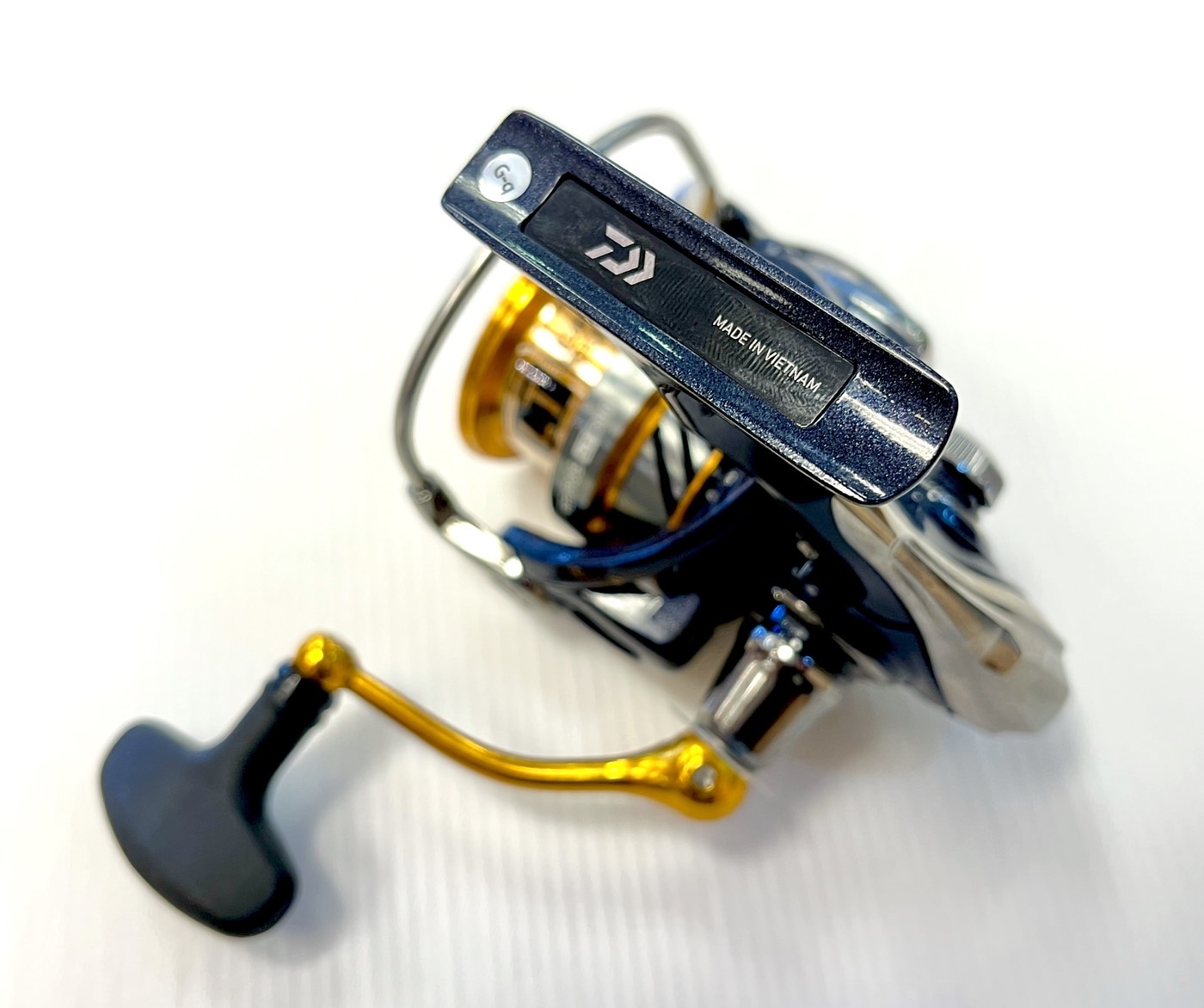 NEW REEL DAIWA 20 REVROS LT 3000-CH, Reel