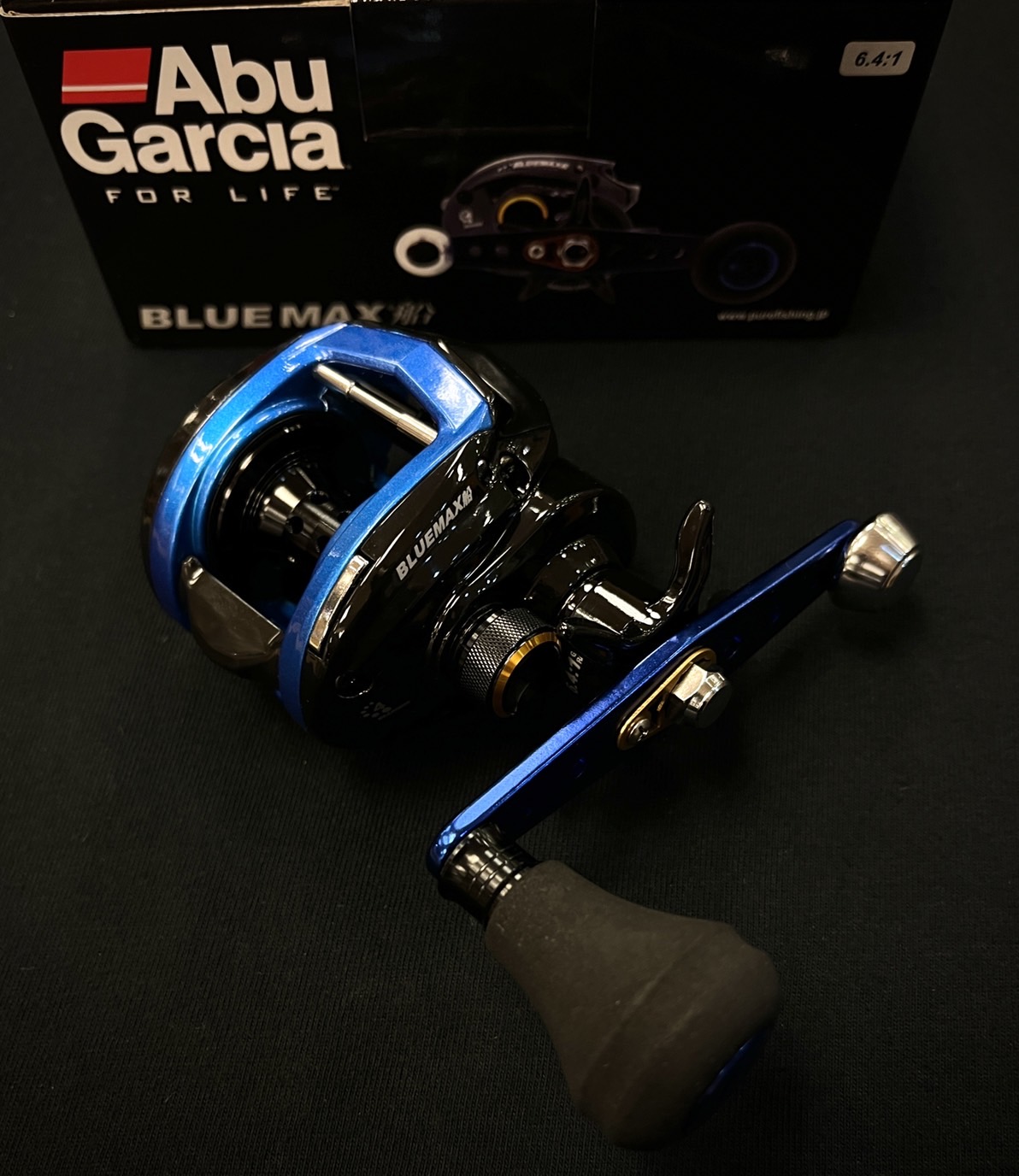 NEW REEL ABU GARCIA BLUE MAX 3