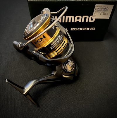 NEW REEL SHIMANO 22 SAHARA 2500SHG