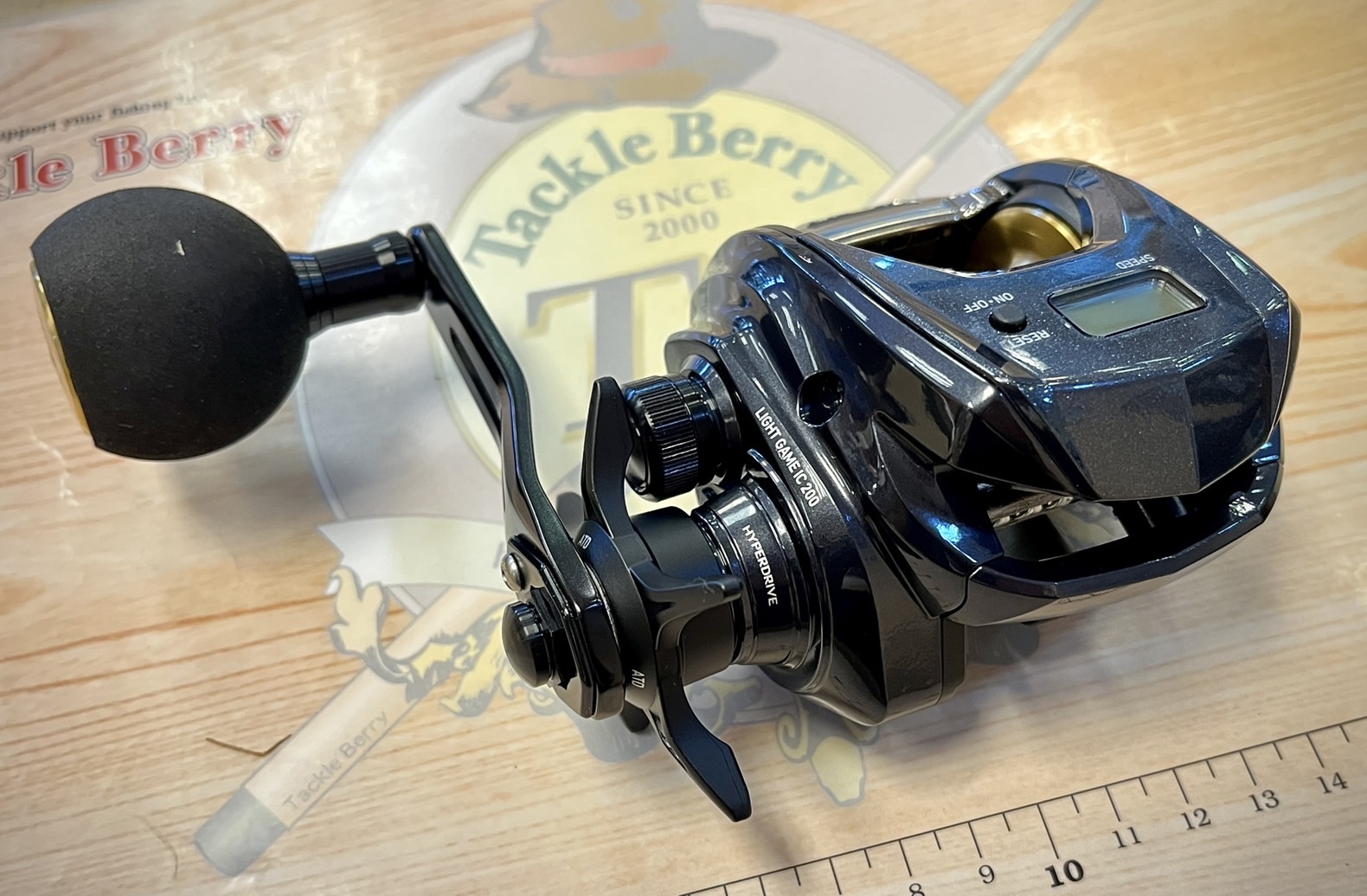 NEW REEL DAIWA LIGHT GAME IC 200 | Reel | Tackle Berry