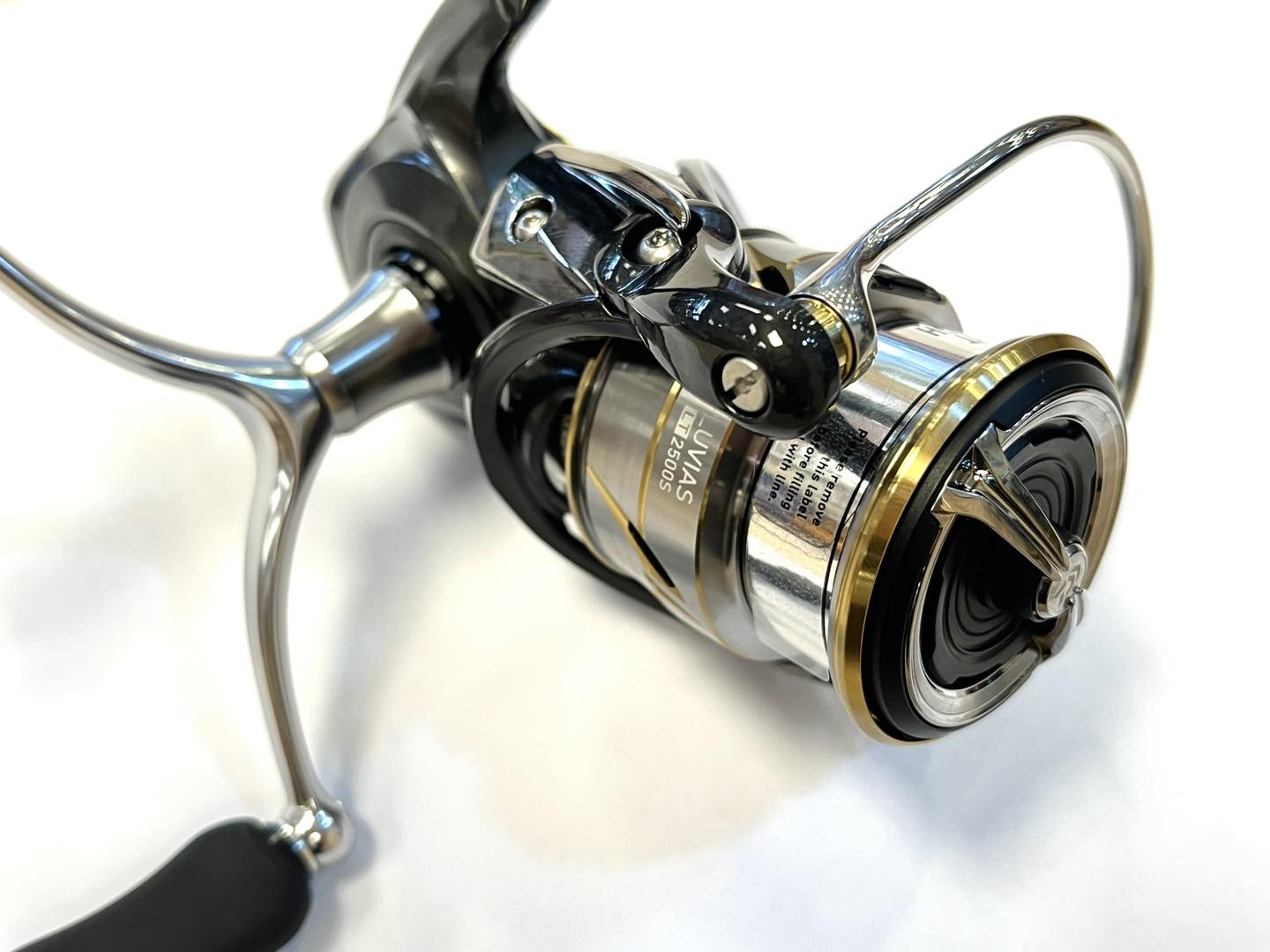 NEW Reel DAIWA 20 LUVIAS LT 2500S-DH | Reel | Tackle Berry