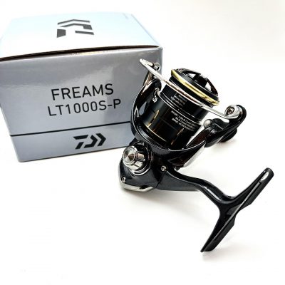 NEW REEL DAIWA 26 FREAMS LT1000S-P